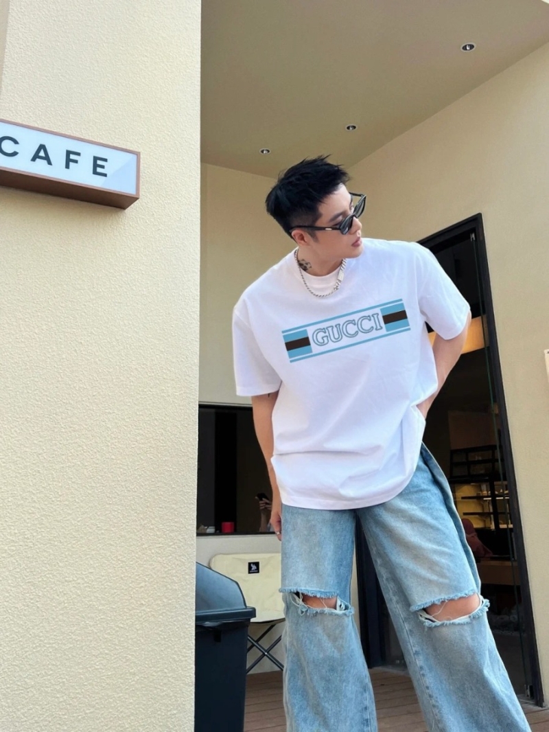 Gucci New Collection Embroidered Flag T-shirt. White