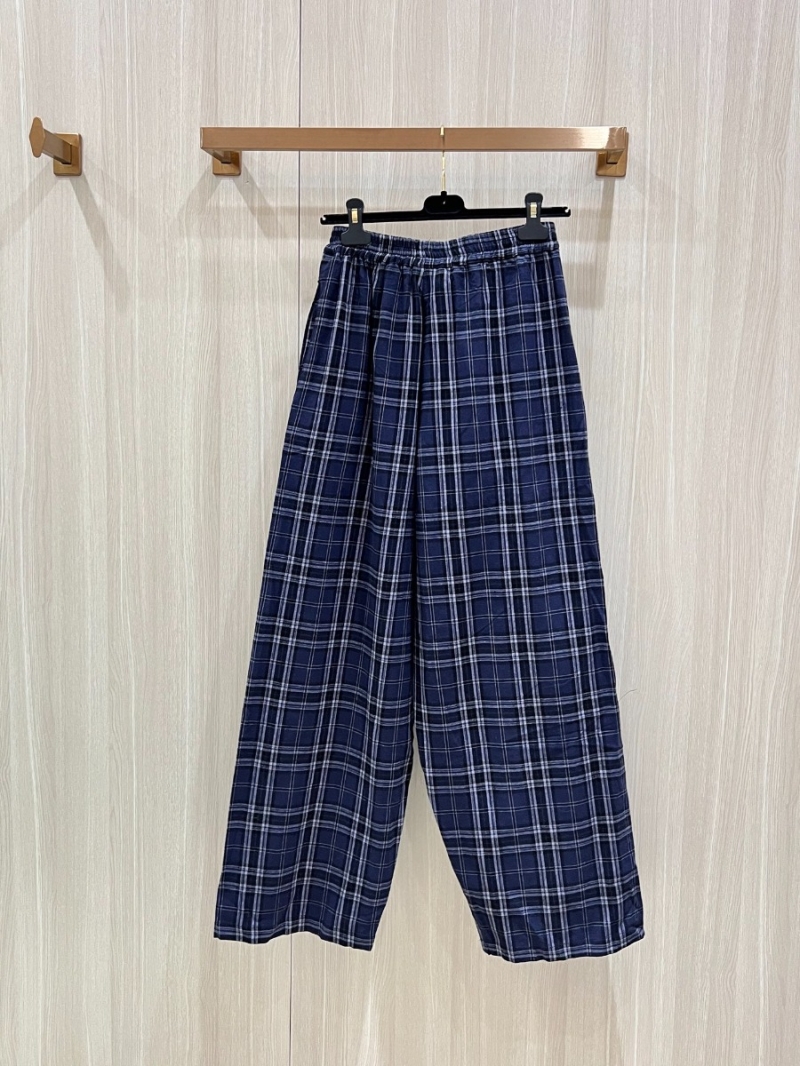 Balenciaga Plaid Embroidered Sweatpants – Timeless Elegance & Comfort