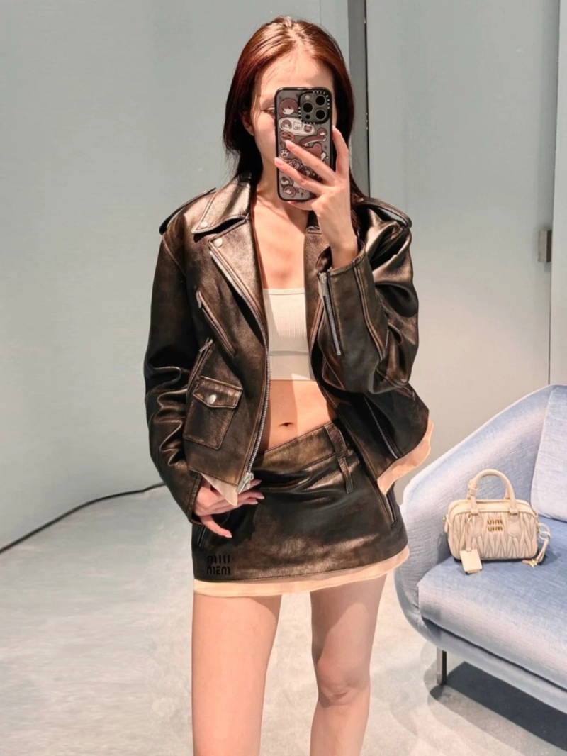Miu Miu Early Spring 2025 Imported Leather Mini Skirt with Contrast Trim