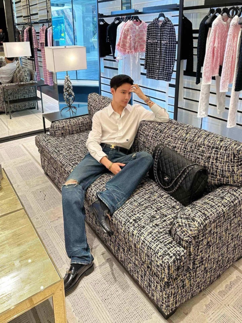 Celine Wesley Distressed Washed Denim Jeans