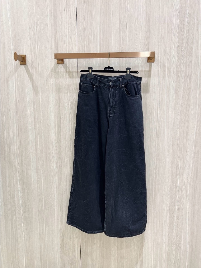 Balenciaga Men's Pleated Wide-Leg Jeans OS Style