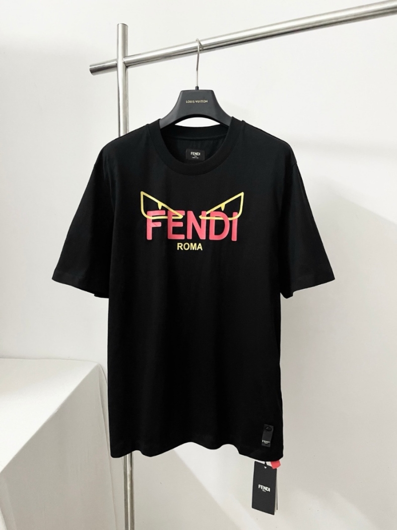 Fendi New Short-Sleeve T-Shirt with Iconic Logo Design