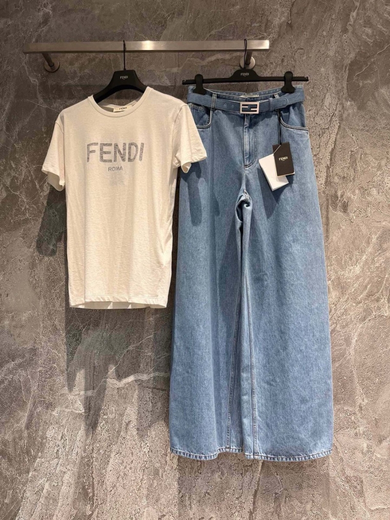 Fendi 23SS Retro Washed Denim Jeans with Double-F Buckle Accent
