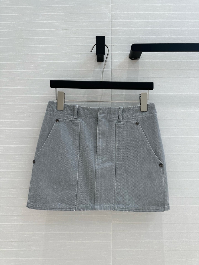 Fendi 2025 Spring/Summer Haze Blue Washed Denim Skirt with Embossed Logo