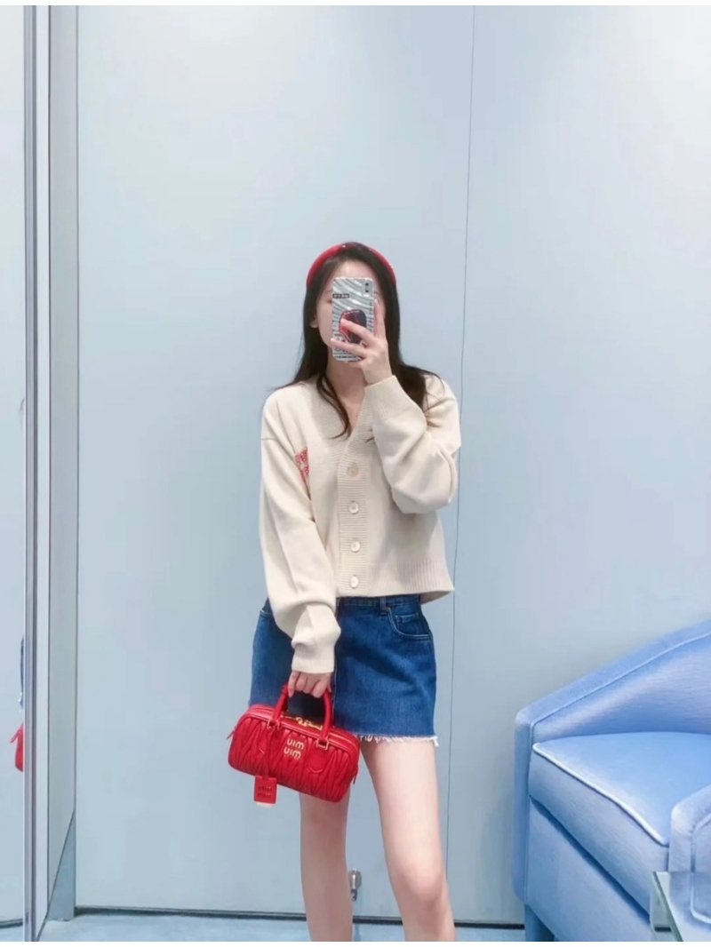 Miu Miu 24 Early Spring Hand-Beaded Letter V-Neck Cardigan in Cream Apricot