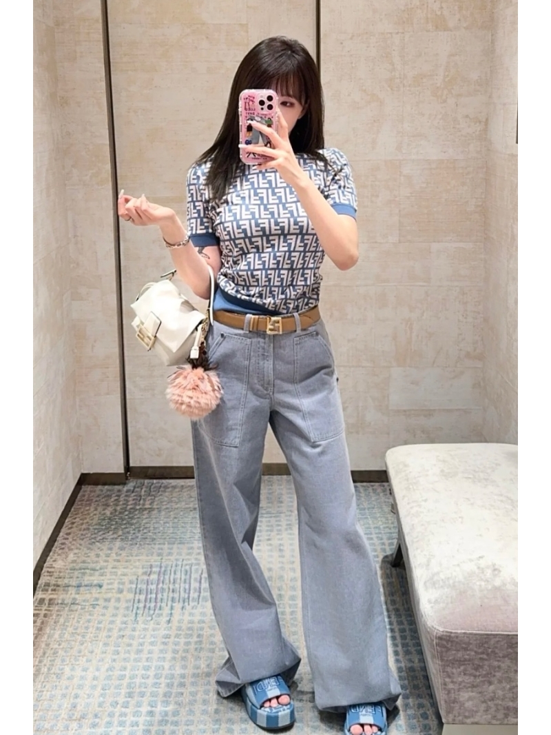 Fendi 2025 Spring/Summer Haze Blue Washed Denim Straight-Leg Pants