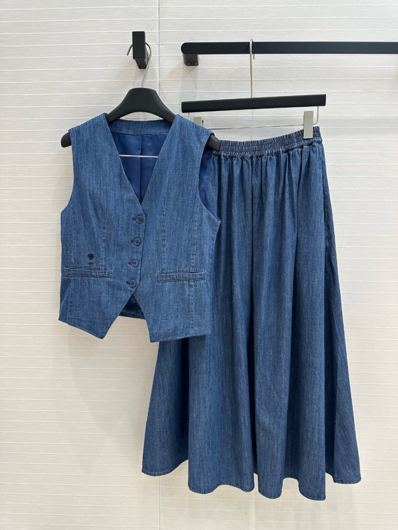 Dior Spring/Summer 2025 Denim Vest with Embroidered Logo