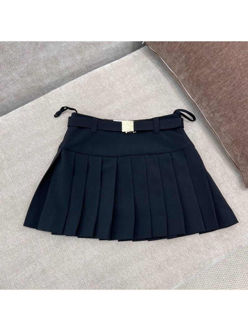 Miu Miu Classic Collection Elegant Pleated Mini Skirt Black