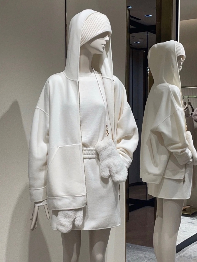 MaxMara 2025 Early Spring Casual Sport Set White - Hoodie and Skirt Ensemble