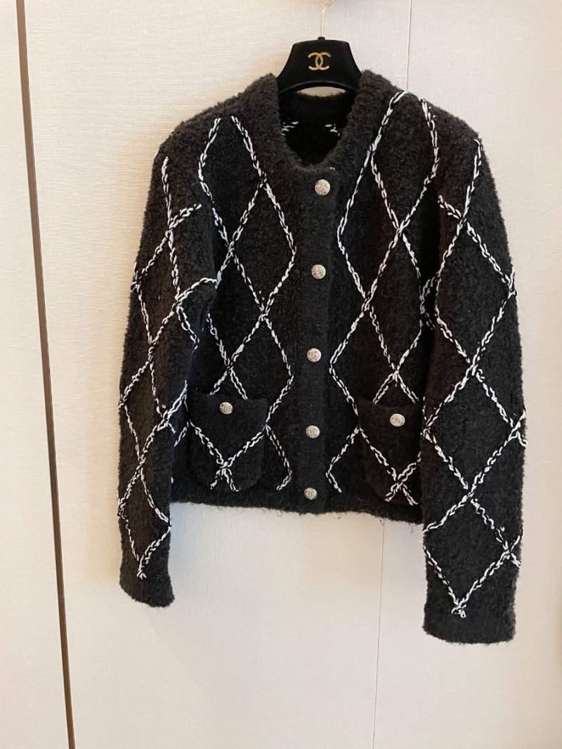 Chanel Coco Neige Ski Hand-Stitched Diamond Pattern Cashmere Wool Knit Buttoned Cardigan