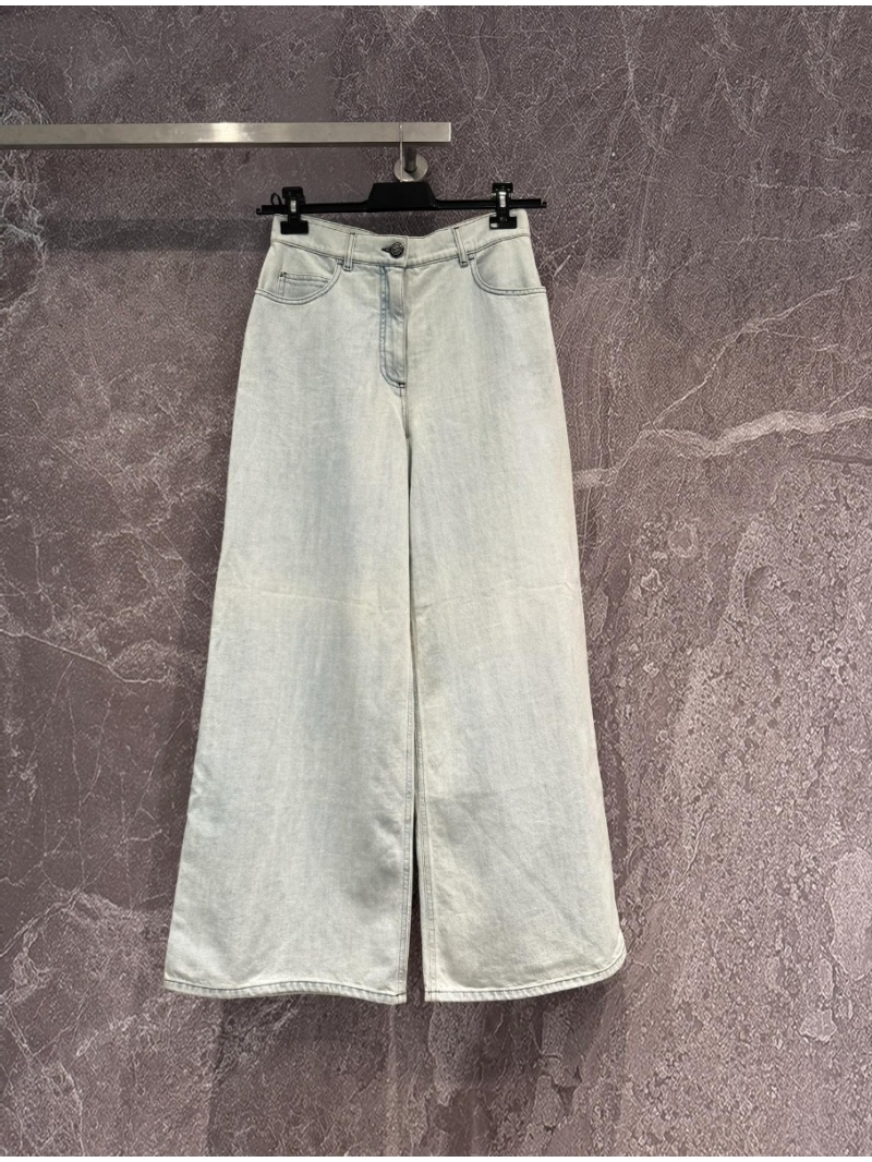 Chanel Early Spring 2024 Vintage High-Waist Straight-Leg Jeans