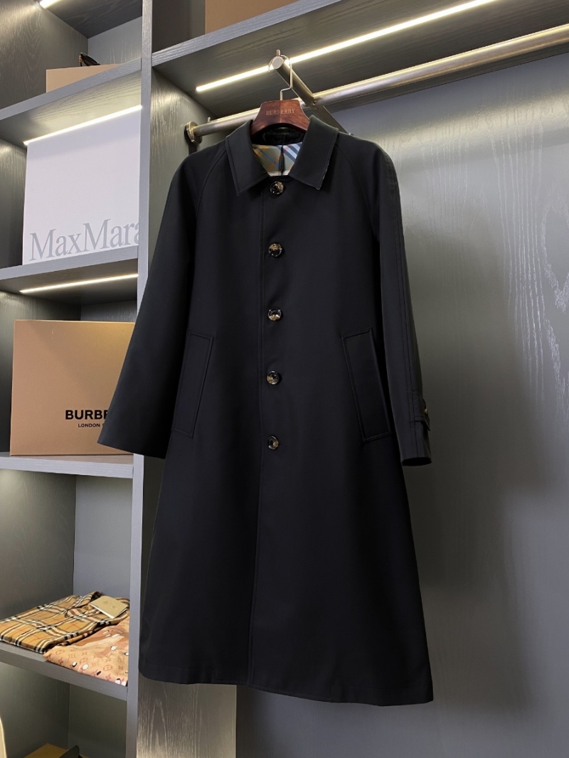 Burberry Early Spring Collection Lightweight Trench Coat in Linen Black