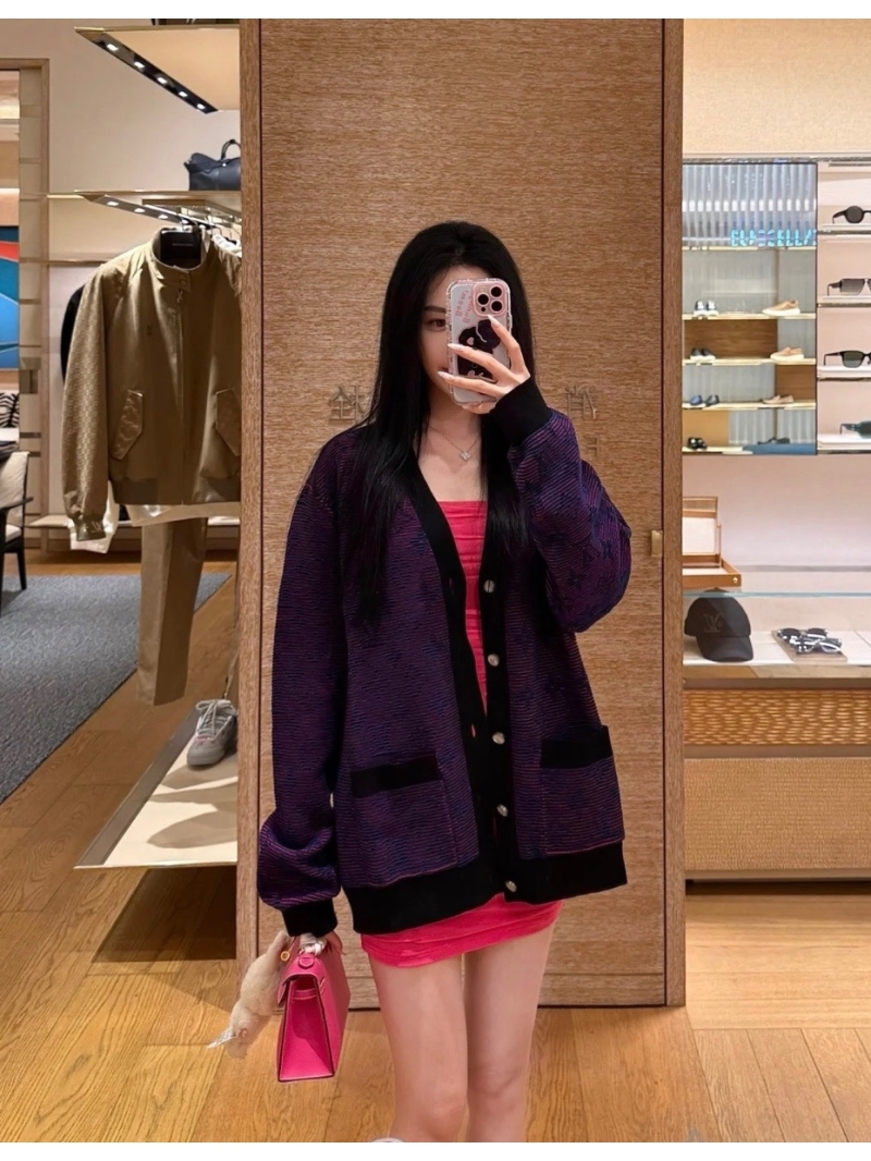 Louis Vuitton Gradient Monogram Cotton Cardigan – Relaxed Unisex Elegance