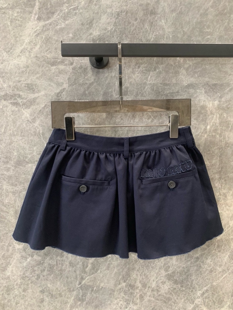 Miu Miu 2024 Spring/Summer High-Waisted Mini Skirt