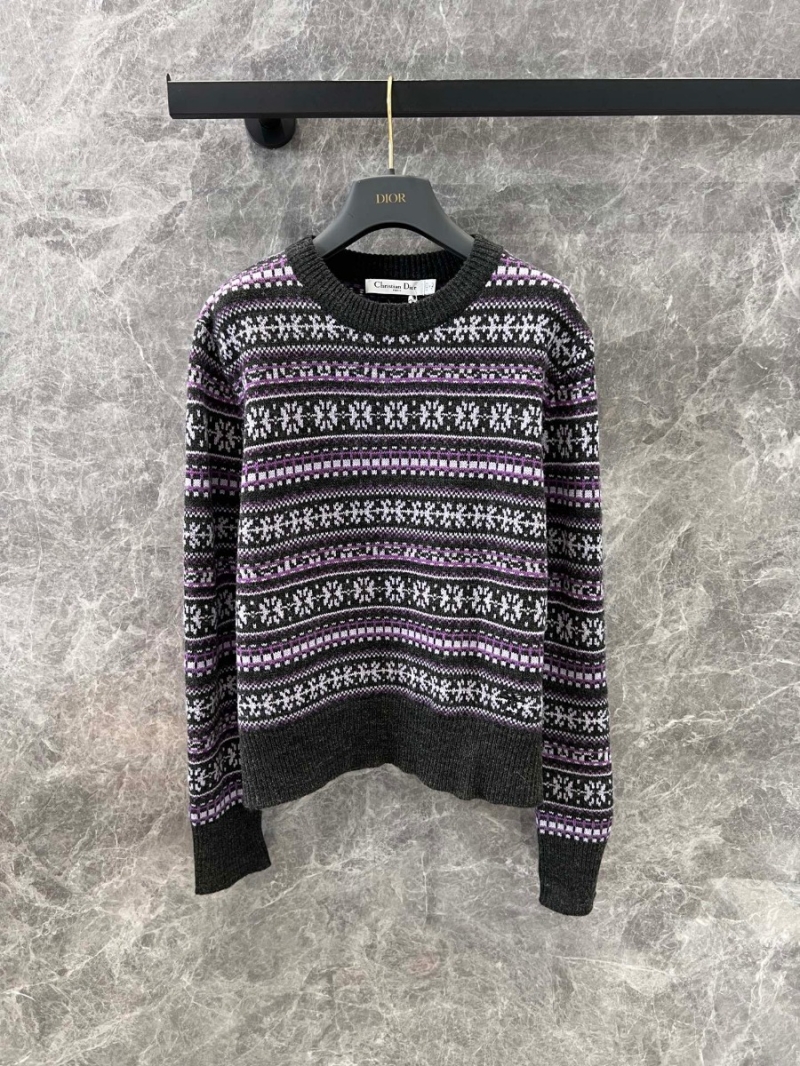 Dior 24 FW Collection Elegant Snowflake Pullover Sweater in Black, White, and Purple