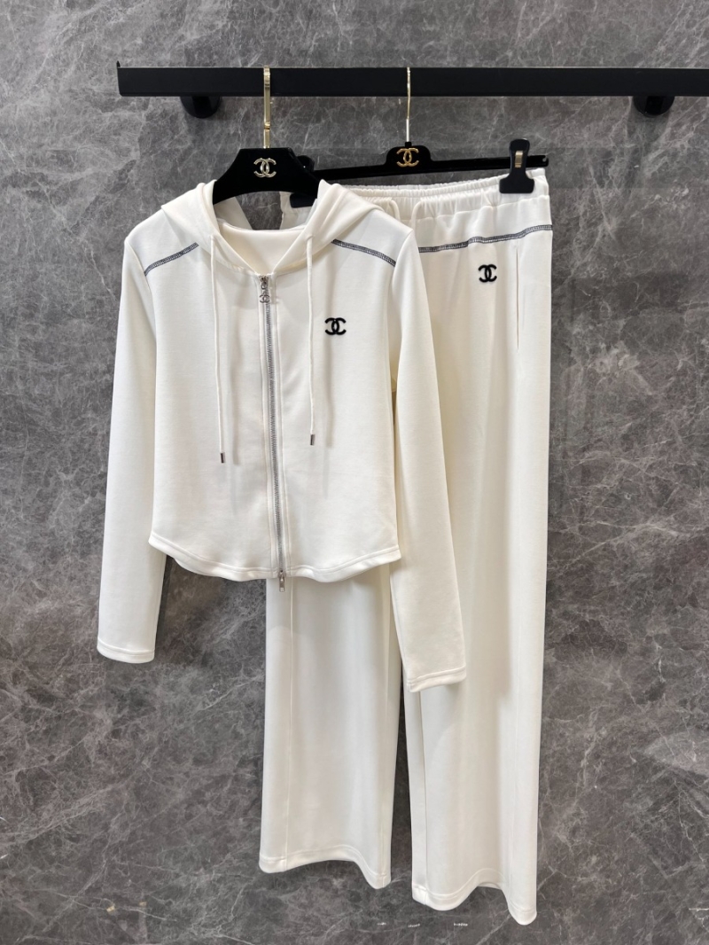 Chanel 25SS Spring/Summer Chic Logo-Embroidered Tracksuit White