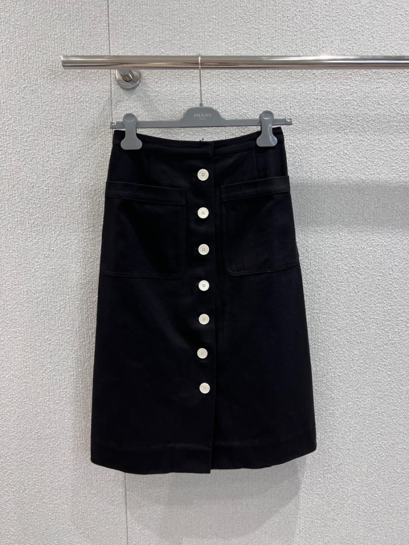 Prada 25SS Sleek Buttoned Skirt Black