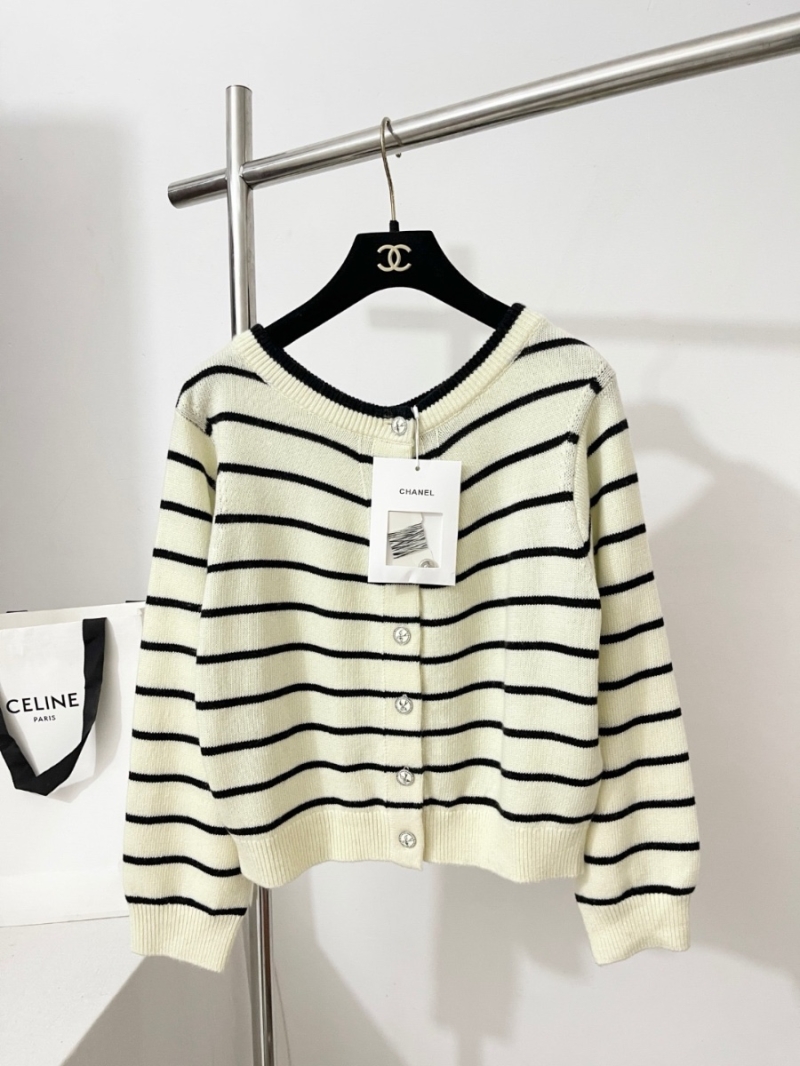 Chanel 25SS Coco Girl 2 Way Wear Striped Knit Cardigan Yellow – Convertible Off-Shoulder Design