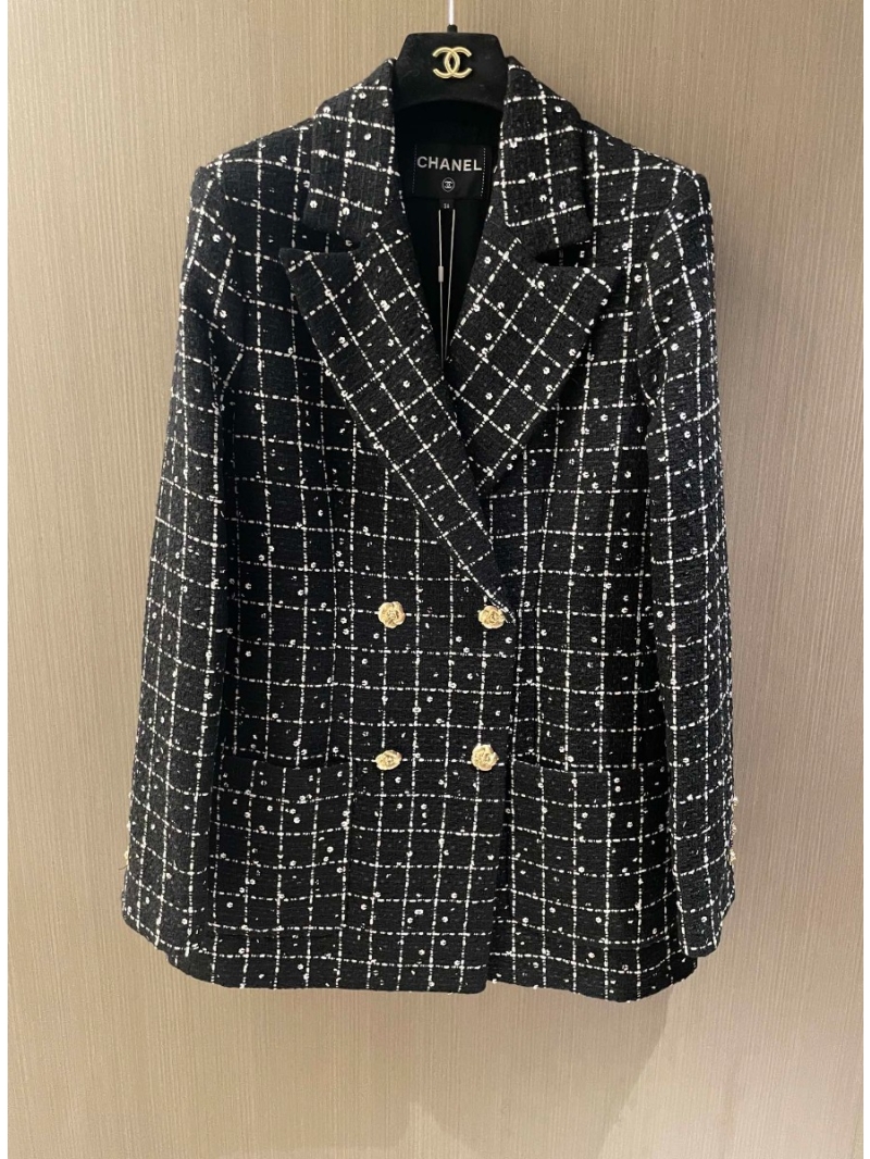 Chanel 23 K Notched Lapel Blazer