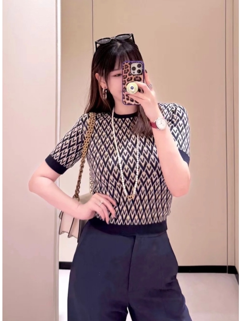 Valentino 25S Early Spring Geometric Wool Knit Top Sweater