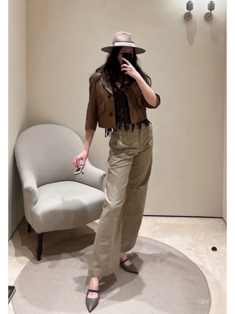 Brunello Cucinelli Exclusive Limited-Edition Cropped Lambskin Jacket – Italian Minimalist Collection