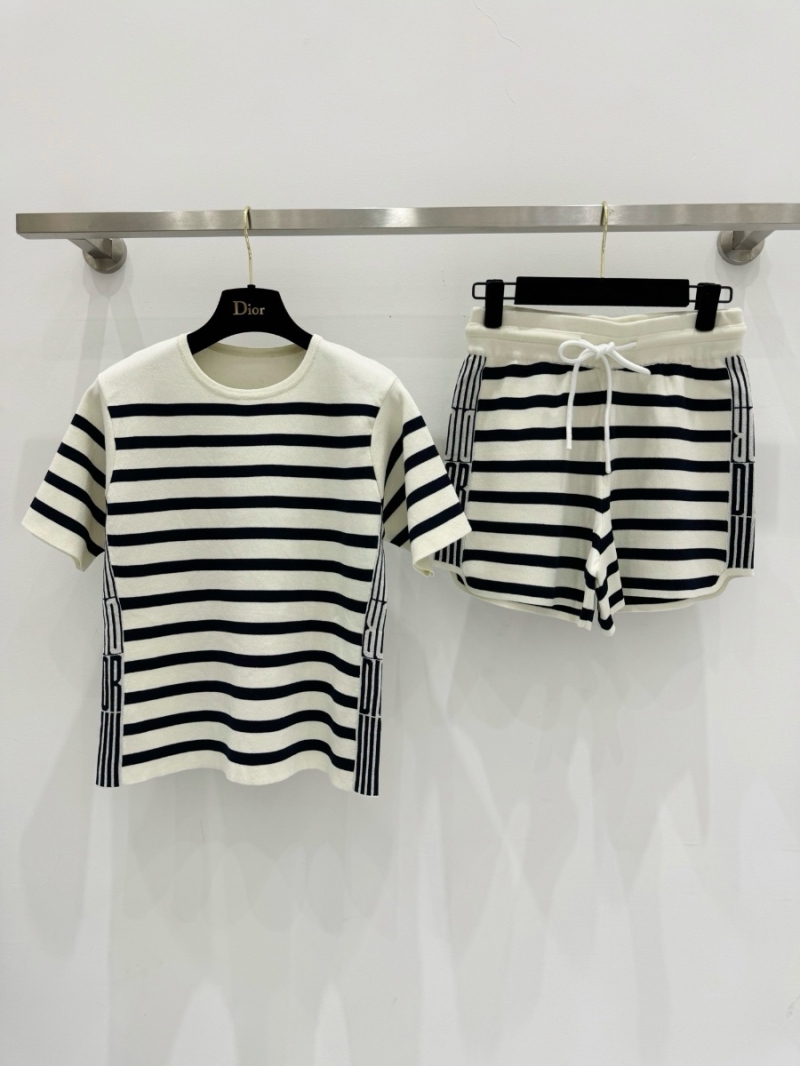 Dior 2025 New Striped Knit Top and Shorts Set – Two Tones White