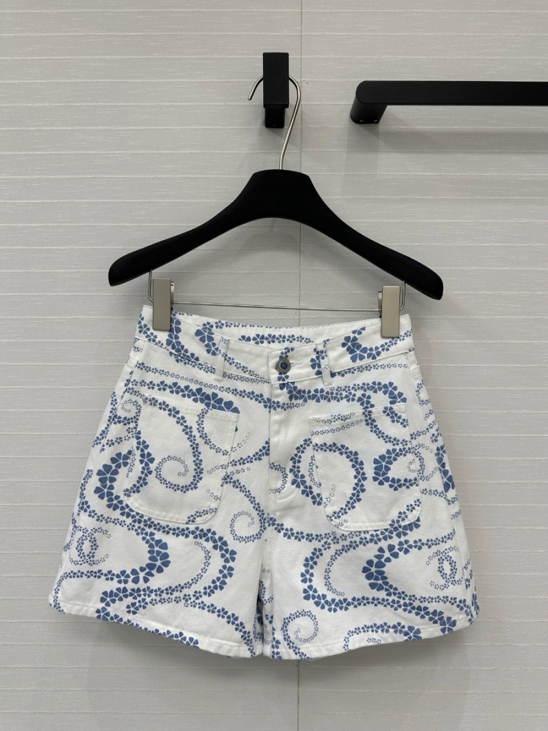 Chanel Coco Beach “Serpentine Totem” Petal Wave Print Denim Shorts Blue