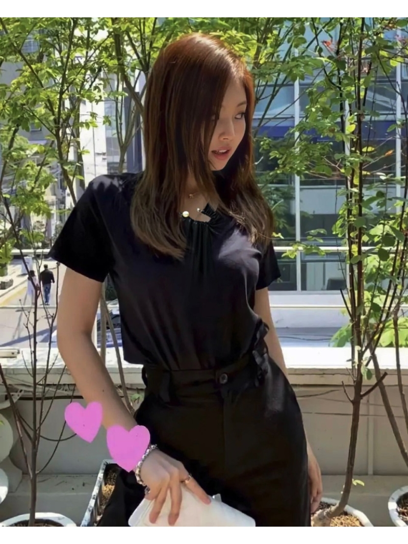 SAINT LAURENT 2024 Summer Metallic Gold Pleated Top Black