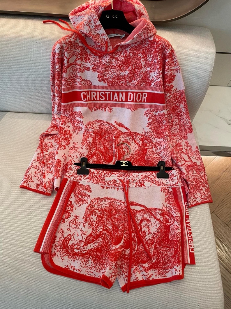 Dior Jungle Collection Cashmere Knit Set Hoodie and Shorts Red