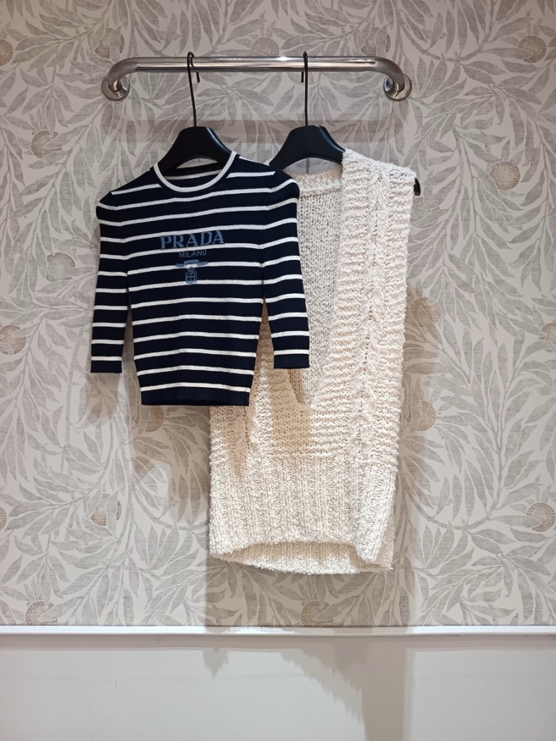 Prada Lightweight Fine Wool Knit Striped Top Sweater
