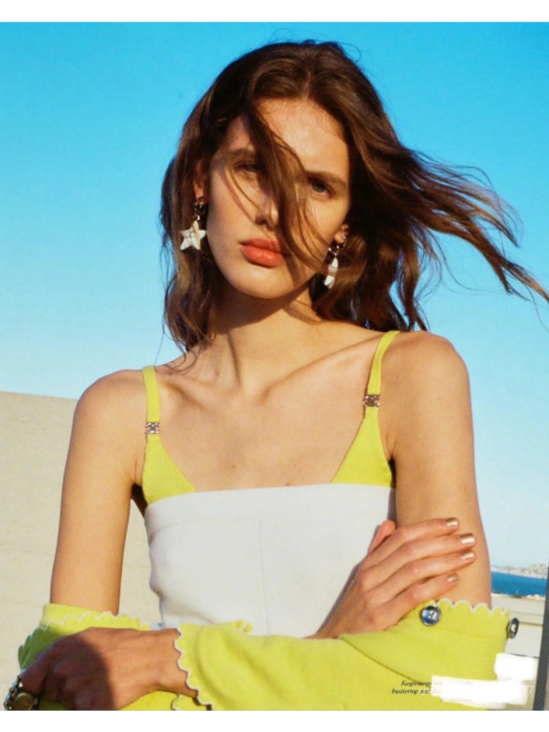 Chanel 25C Two-Tone Wool Knit Bustier Top Yellow - Spring/Summer 2025