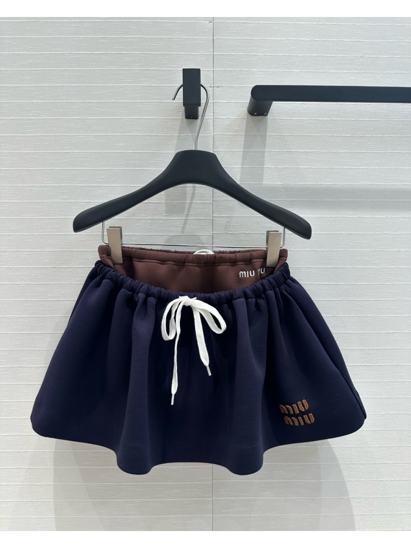 Miu Miu Early Autumn 2024 New Collection Two-Piece Skirt Set Blue