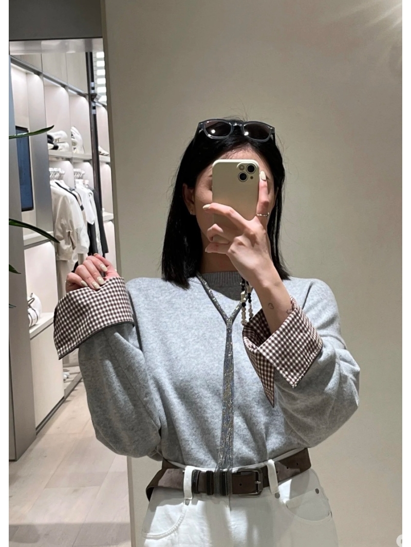 Brunello Cucinelli Exclusive Cashmere Knit Sweater in Grey with Detachable Checkered Sleeves