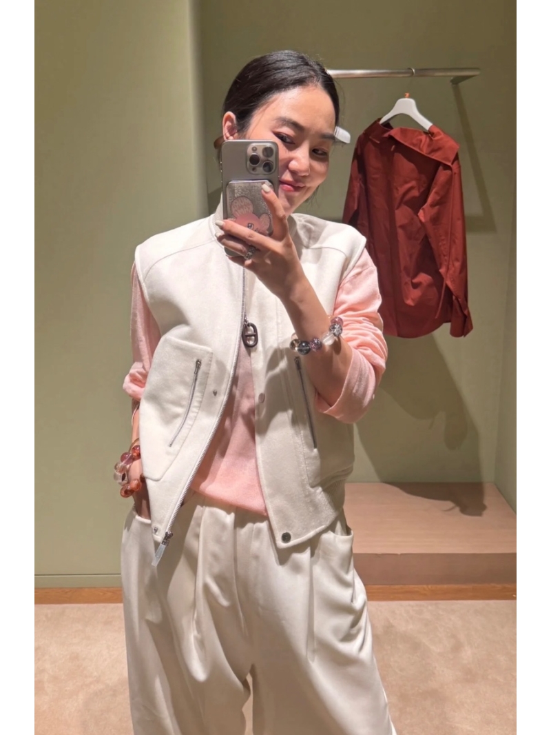 Hermes Off-White Cashmere Pilot Vest Jacket - Luxe Double-Faced Wool & Cashmere Blend with Ribbed Detailing