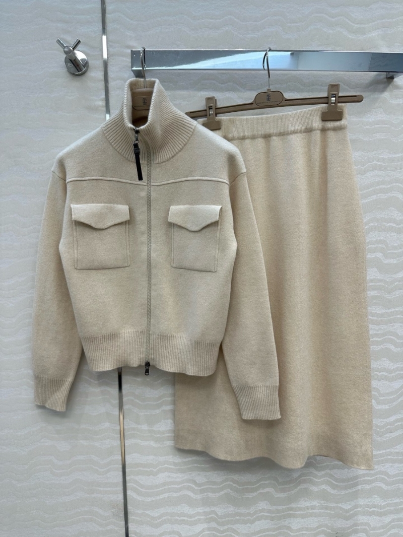 Brunello Cucinelli Exclusive Imported Cashmere Knit Collared Jacket in Beige