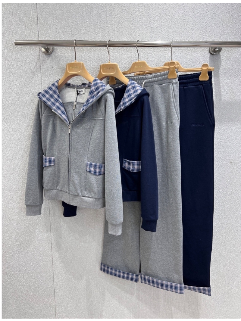Miu Miu Gray Plaid Zip-Up Hoodie and Casual Pants Set - Exclusive Early Fall Collection