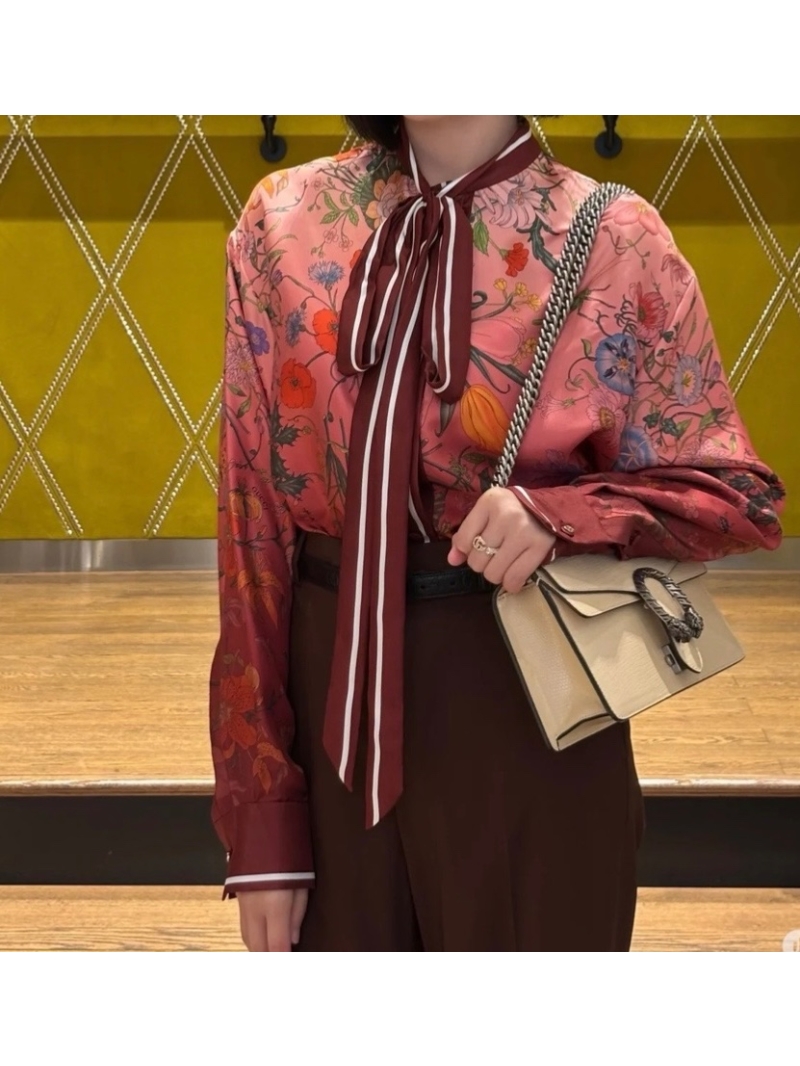 Gucci GG Romantic Vacation Printed Silk Shirt in Red