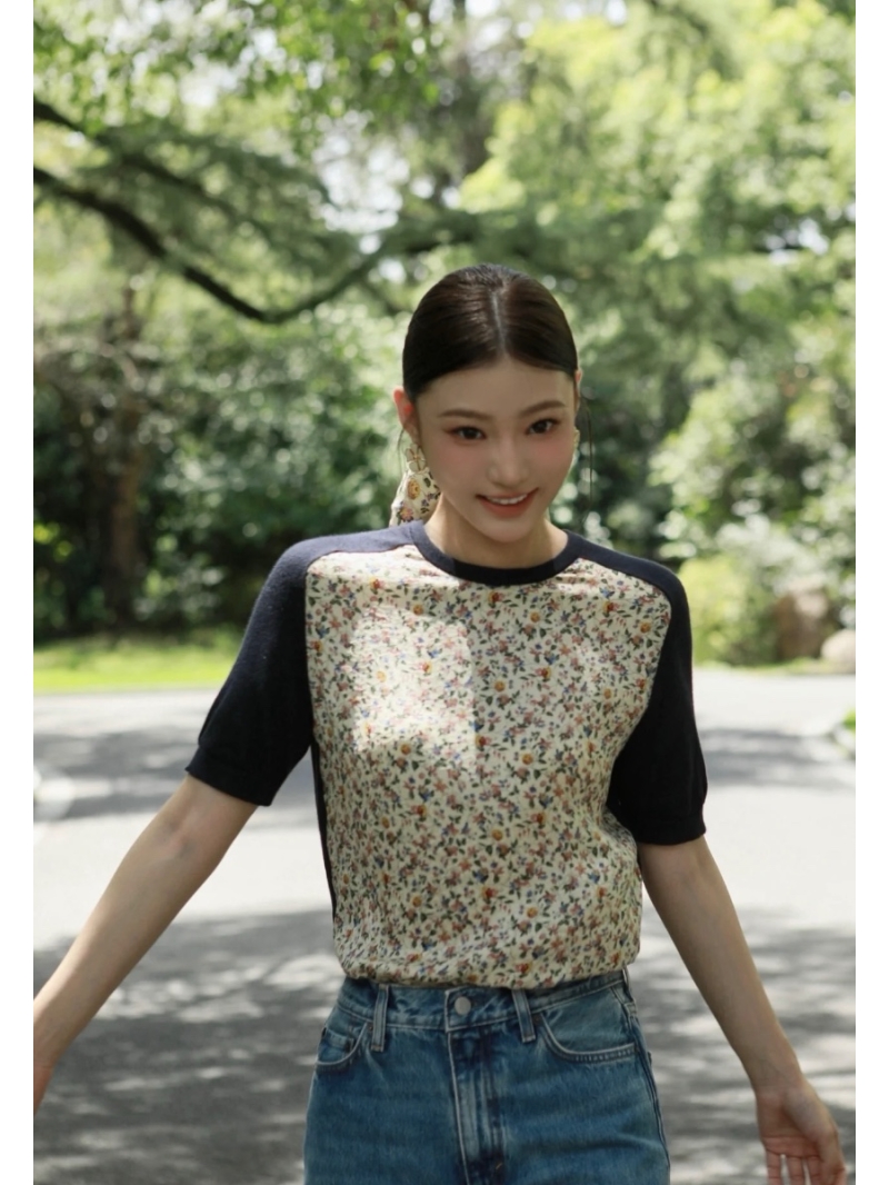 Loro Piana Exclusive Luxe Print-Embellished Short-Sleeve Sweater in Vintage Floral