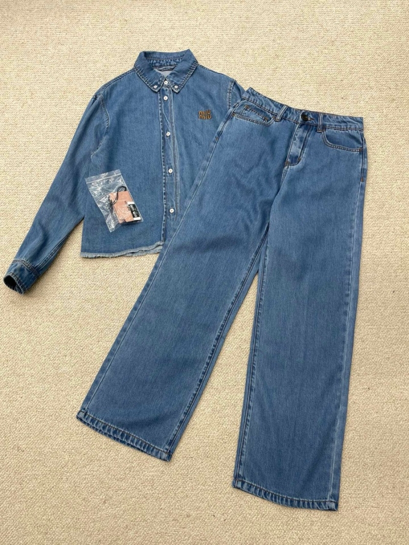 Miu Miu Spring/Summer 2024 Vintage Blue Soft Denim Wide-Leg Pants