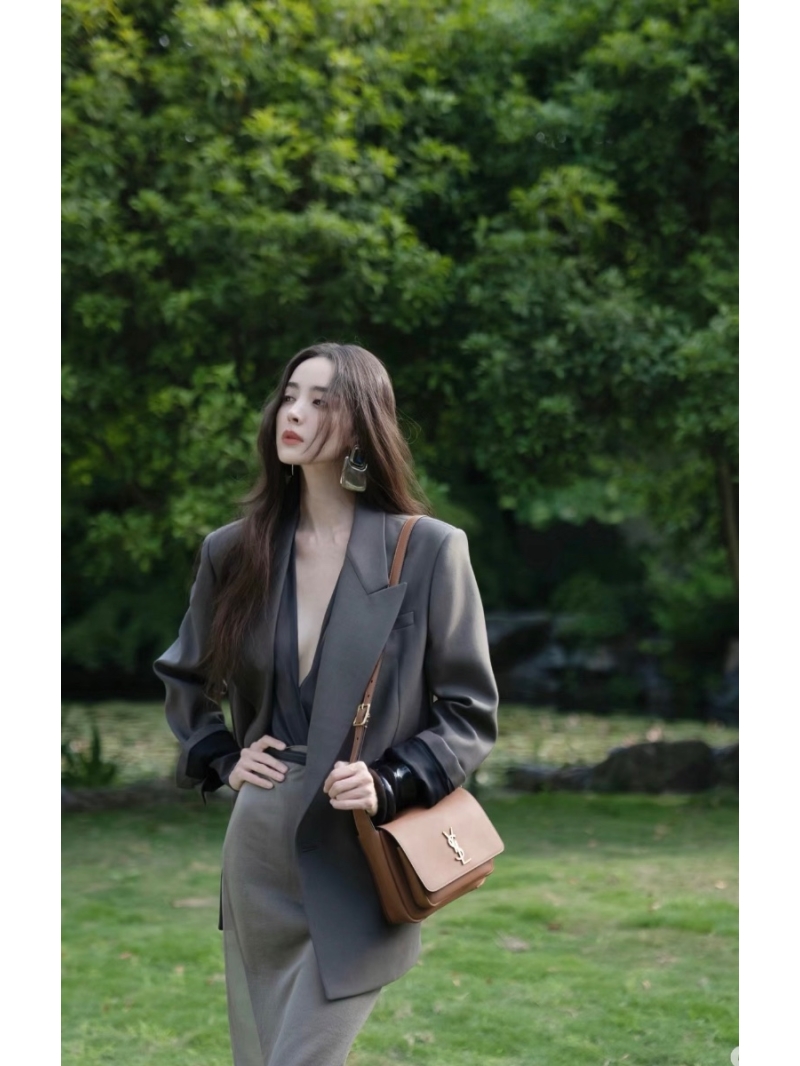 Saint Laurent YSL Collection Sleek Wool Gabardine Blazer in Ash Gray