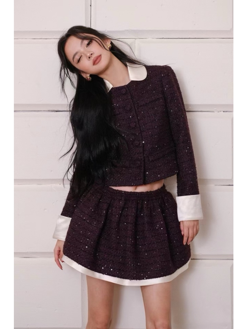 Balmain Fall/Winter 24  Tweed Jacket with Contrasting Collar