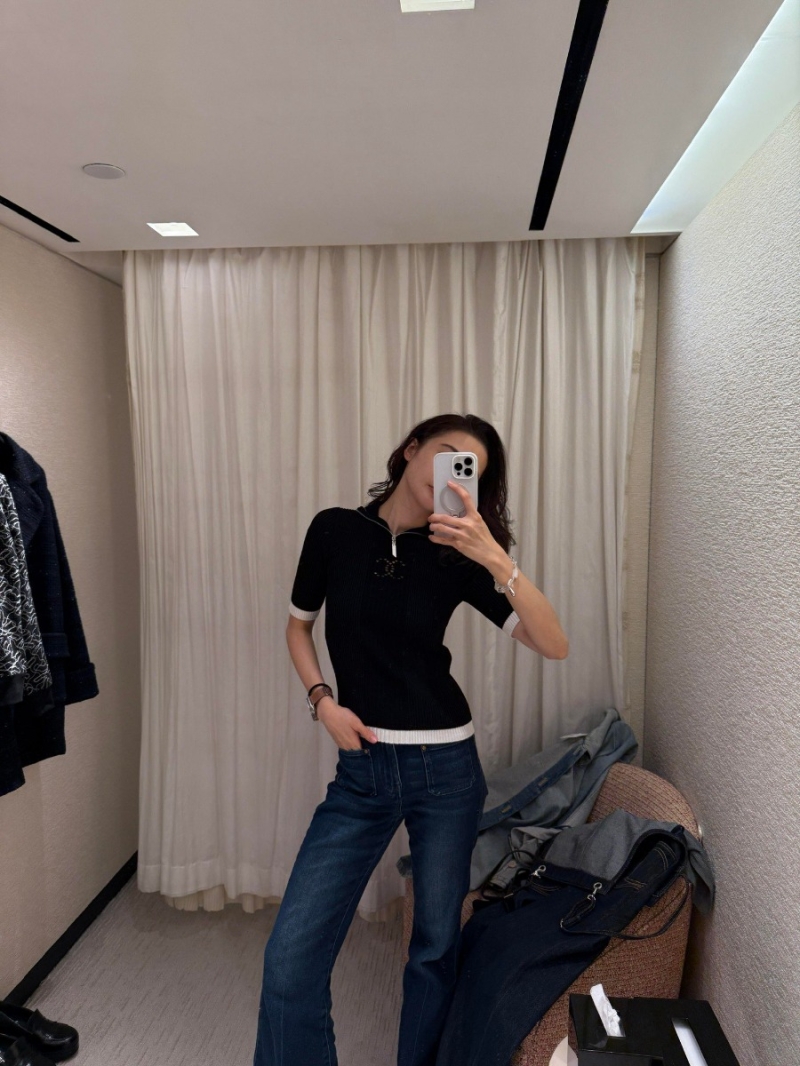 Chanel SS25 Contrast-Trim Hooded Knit Top. Black