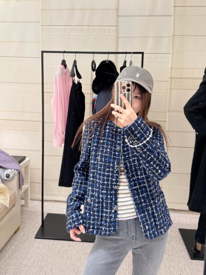 Chanel 25P Spring/Summer Elegant Tweed Jacket Royal Blue