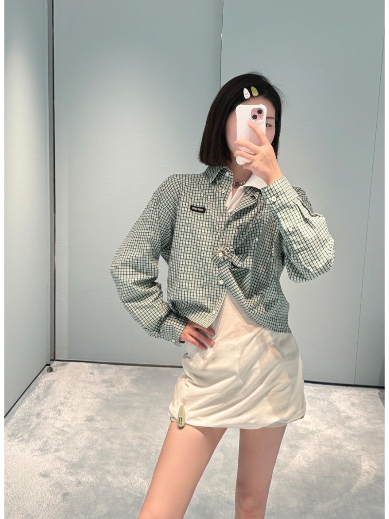 Miu Miu 25SS Spring/Summer Elegant Checkered Shirt Green with White checkered design