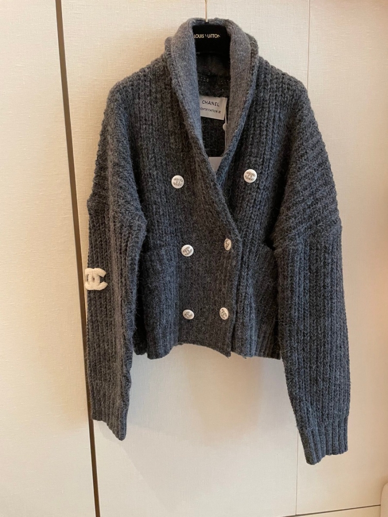 Chanel Identification Luxurious Wool Double-Breasted Sweater - Charcoal Gray