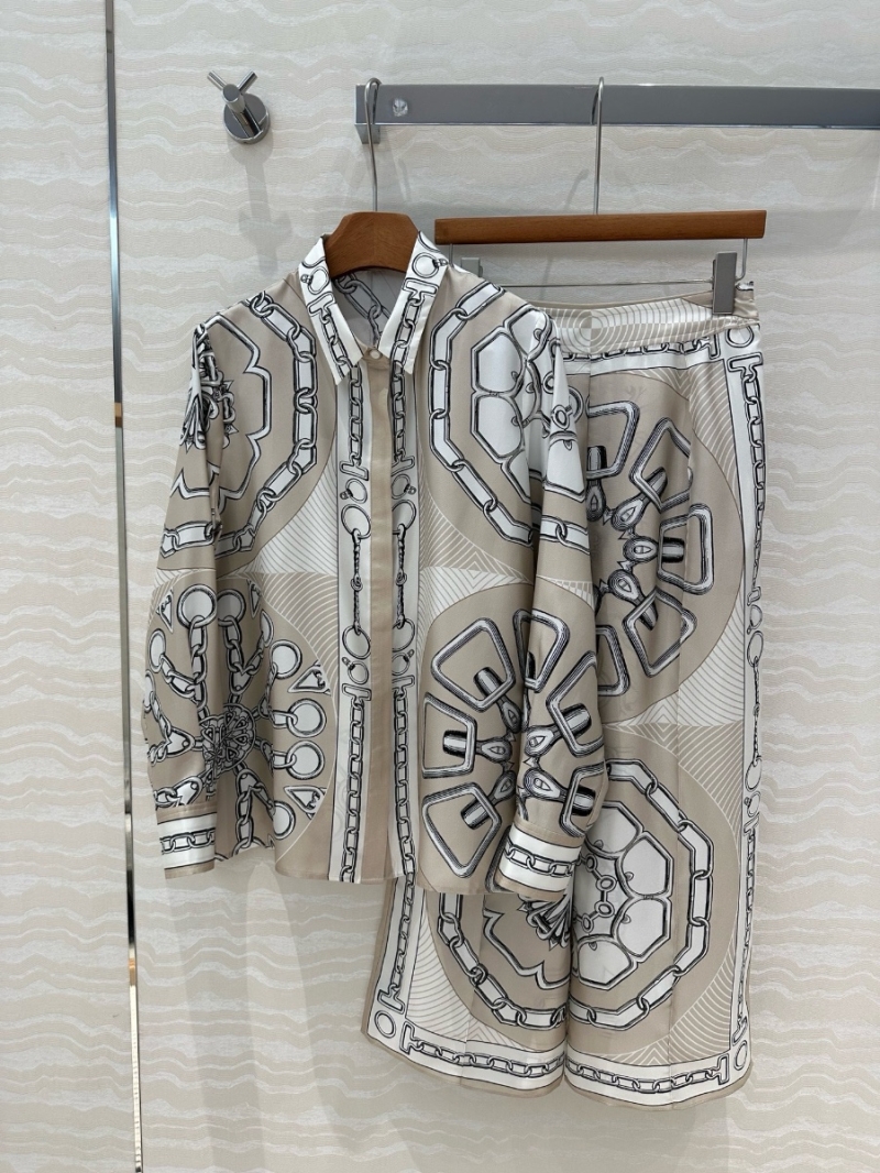 Hermes Effet Kaleidoscope Silk Shirt Beige – Chain and Rope Print Elegance