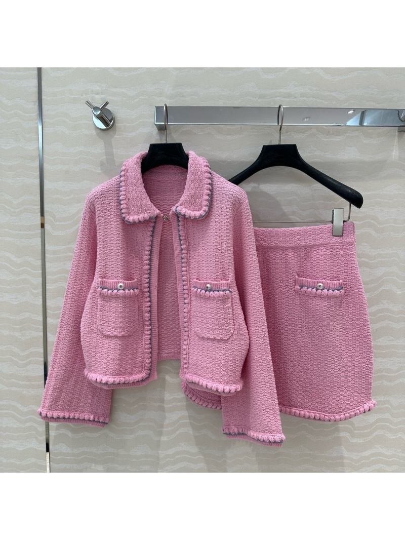 Chanel 25P Coco Grill Pink Tweed Collar Jacket Cardigan – Elegant and Feminine