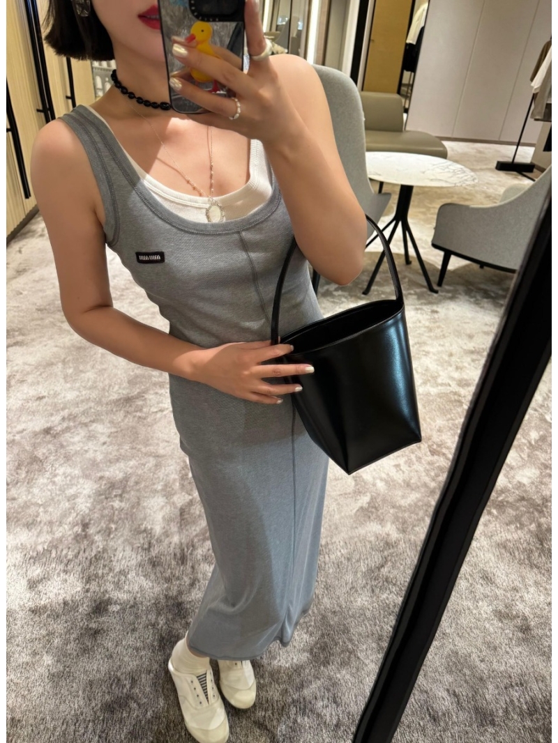 Miu Miu 24 Fall/Winter Classic Contrast Patch Long Dress