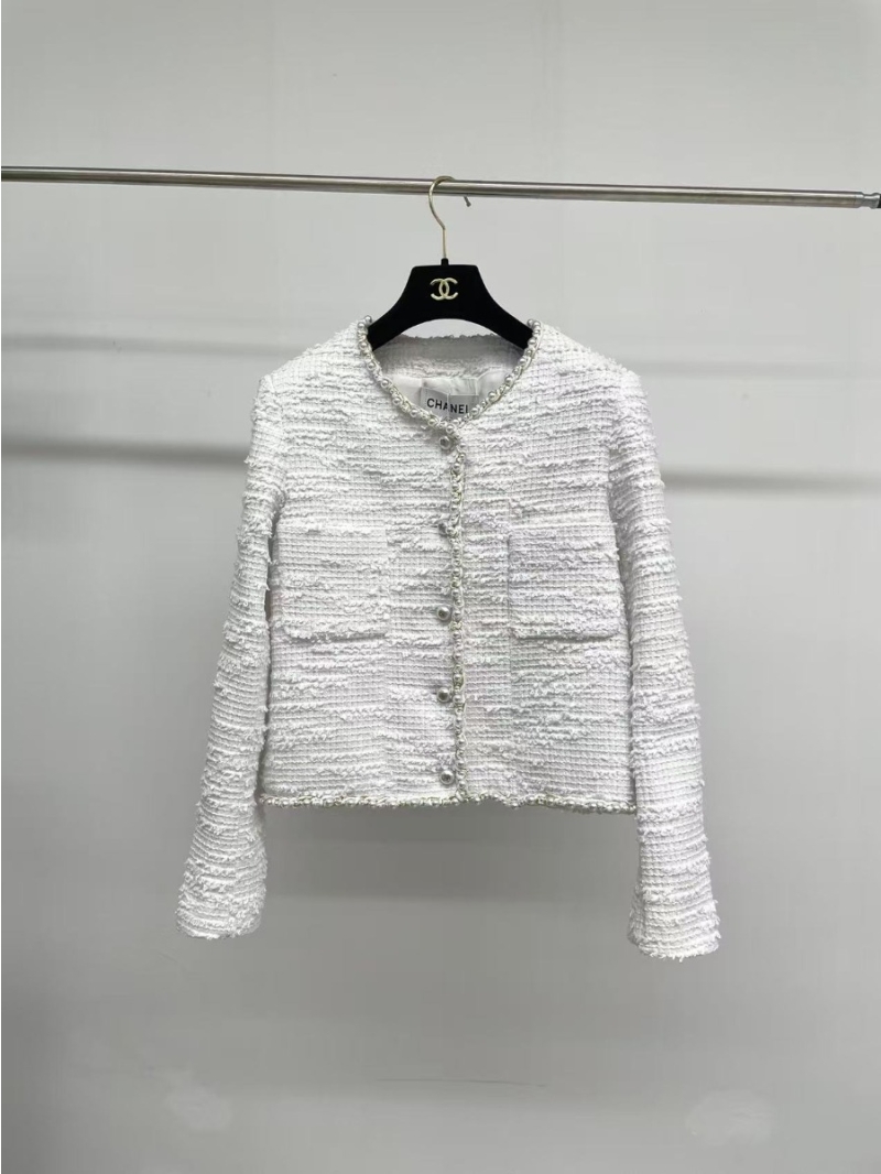Chanel 25P Exquisite Tweed Jacket in Classic White