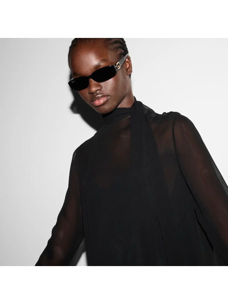 Gucci Silk Blouse with Bow-Tie Collar Black – Elegant and Timeless